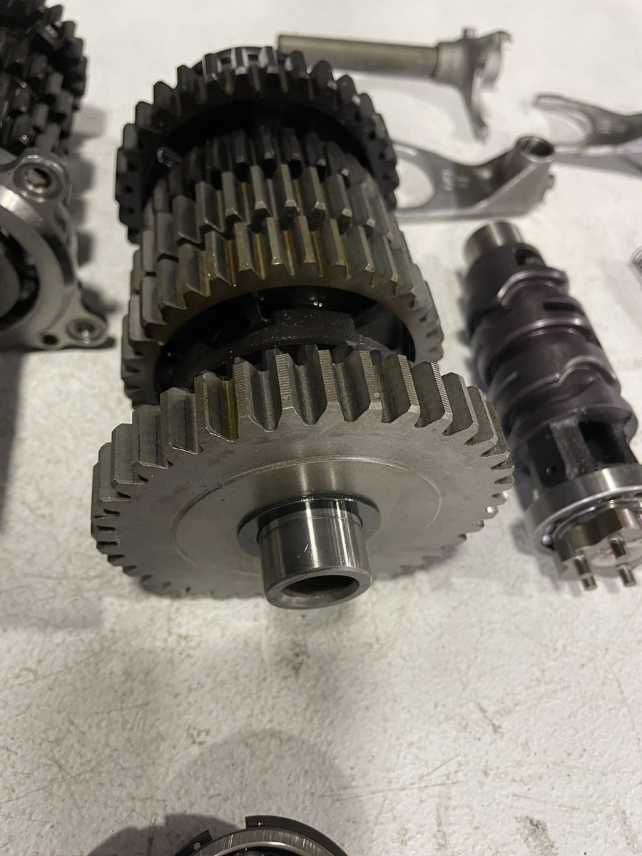 09-14 YAMAHA YZF R1 ENGINE TRANSMISSION GEARS OUTPUT MAIN SHAFT