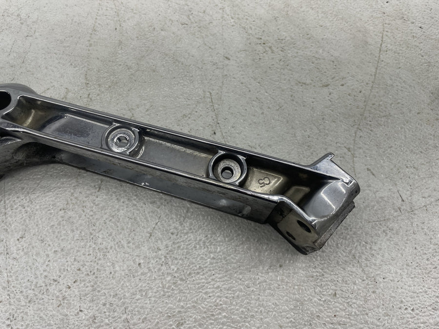 12-16 HARLEY-DAVIDSON STREET GLIDE FLHX REAR LEFT FENDER STRUT MOUNT BRACKET
