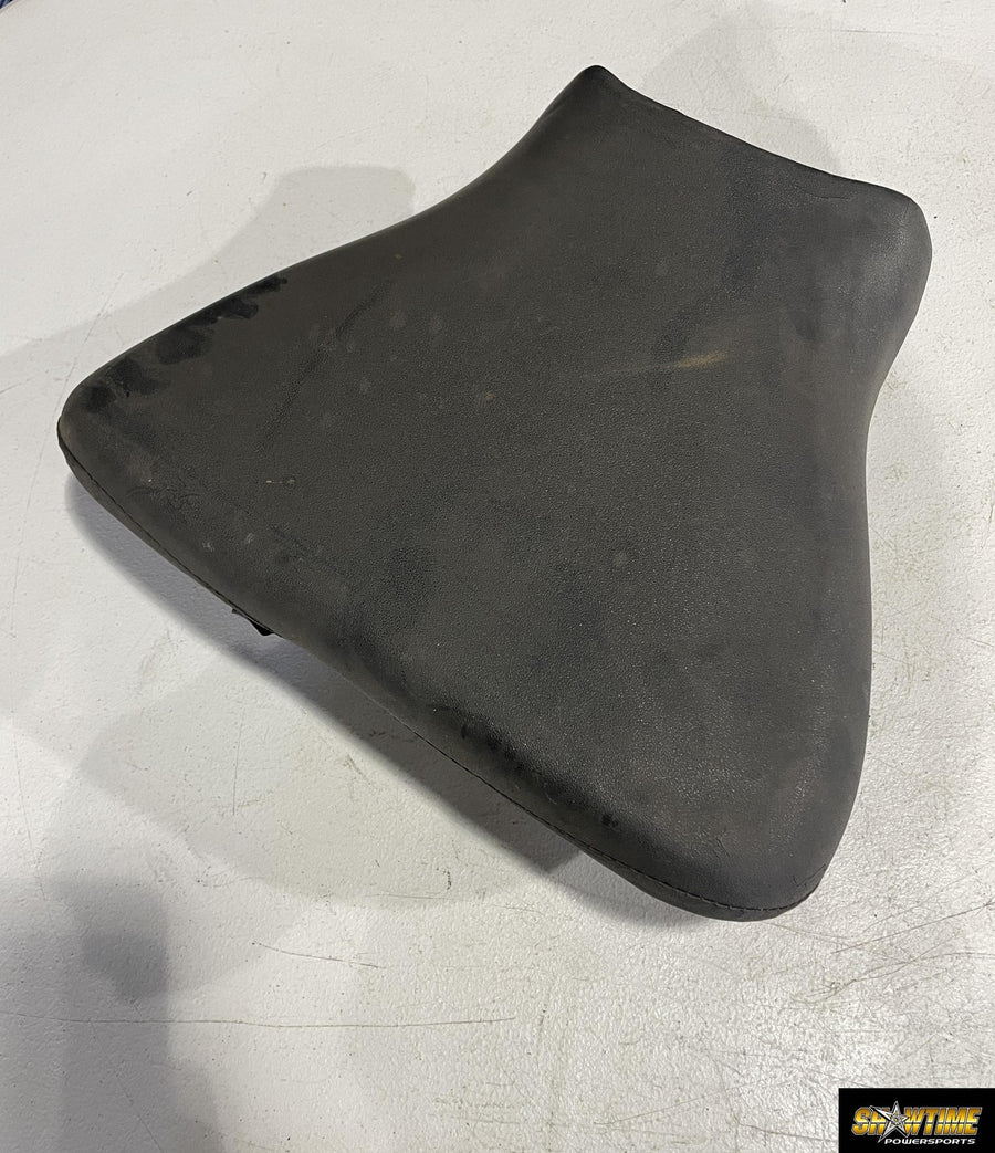 98-99 SUZUKI GSXR750 SRAD FRONT DRIVERS SEAT PAD SADDLE PILLION