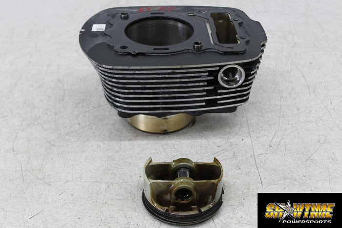 15 VICTORY VEGAS 8 BALL REAR ENGINE MOTOR CYLINDER JUG
