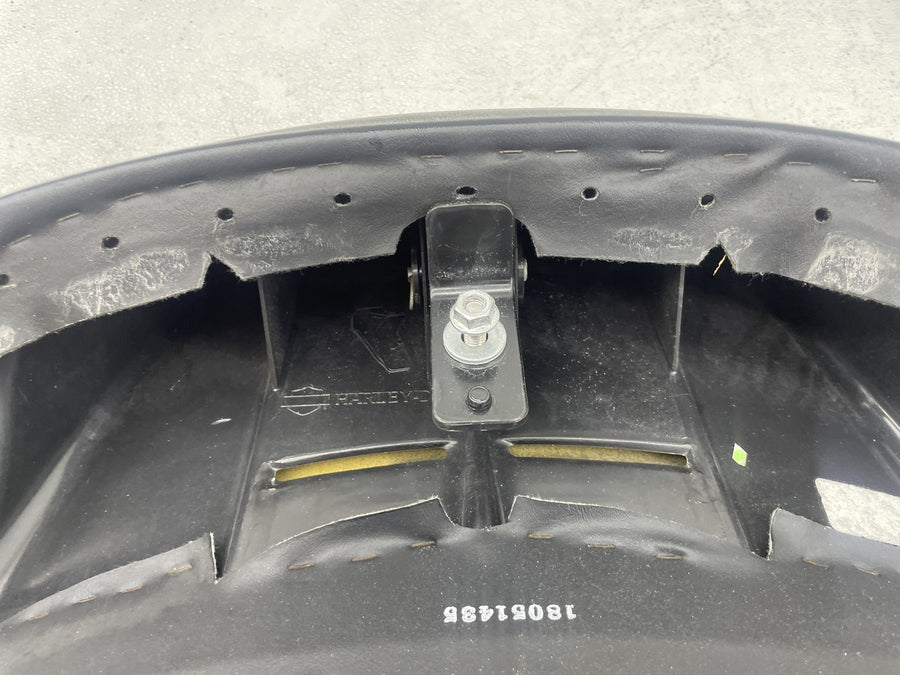 12-16 HARLEY-DAVIDSON ROAD GLIDE SPECIAL TOUR PAK TRUNK BACKREST PAD BACK REST