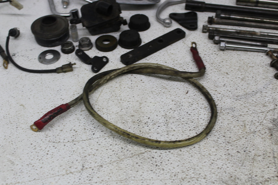 1999 YAMAHA V STAR 1100 XVS1100 CUSTOM PARTS AND HARDWARE NUTS BOLTS