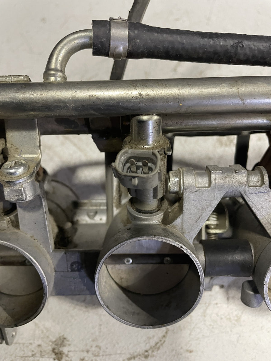 06-07 SUZUKI GSXR600 THROTTLE BODY BODIES FUEL INJECTORS STVA TPS 13405-01H11