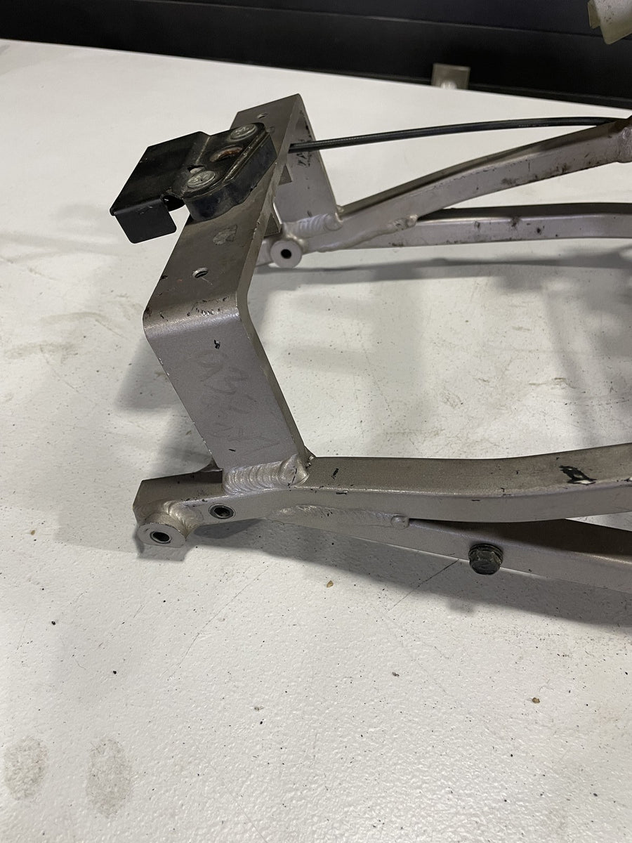 93-95 KAWASAKI NINJA ZX7R REAR BACK TAIL SUBFRAME SUB FRAME