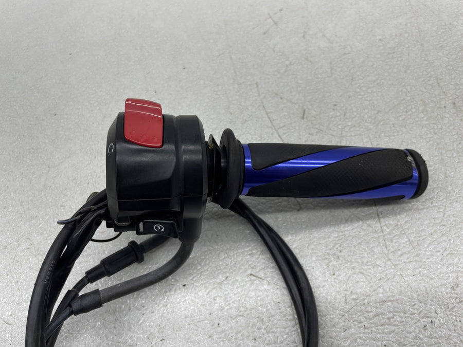 06-07 SUZUKI GSXR600 RIGHT CONTROL KILL OFF START SIGNAL SWITCH