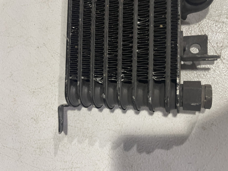 99-04 TRIUMPH SPRINT ST 955 ENGINE MOTOR OIL COOLER T2101515