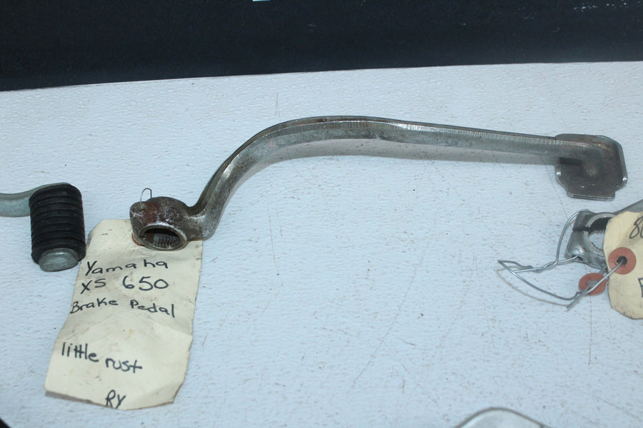 YAMAHA BRAKE & SHIFT LEVER LOT