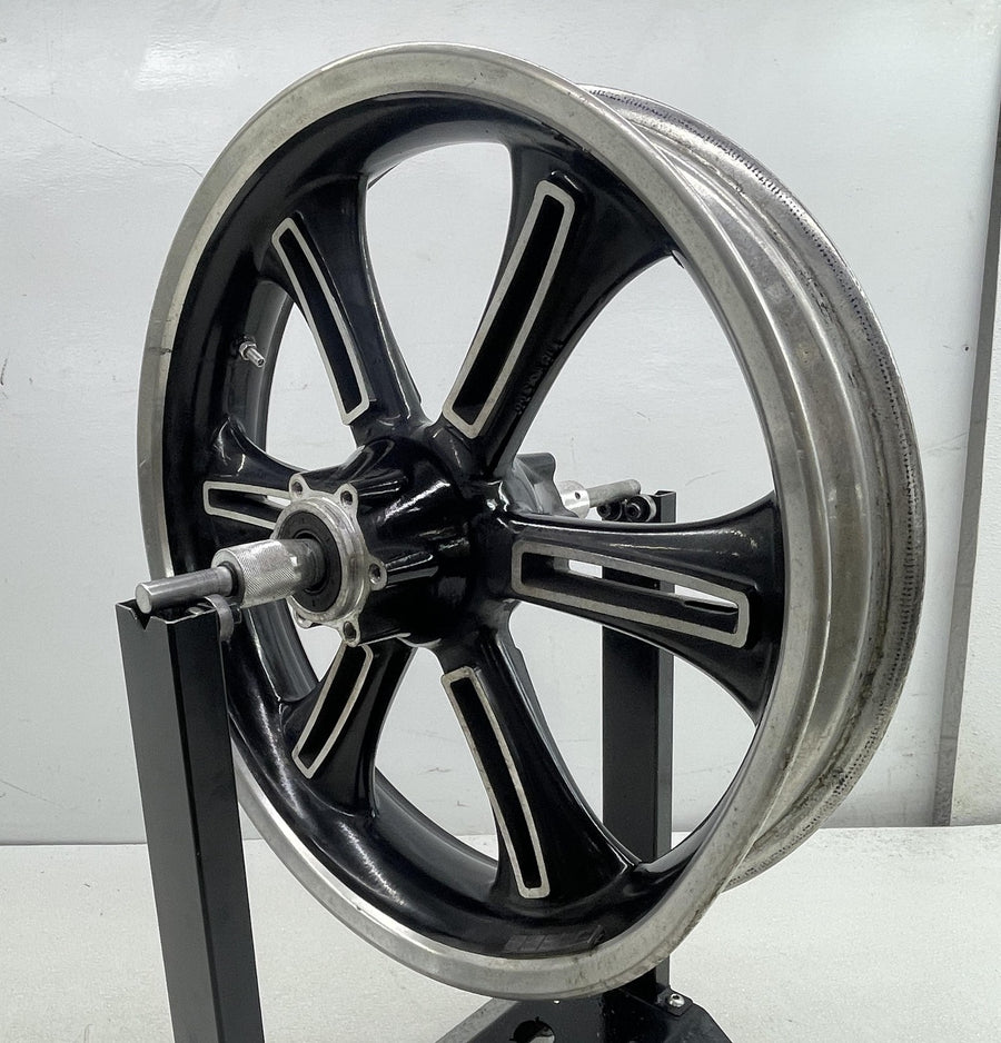 12-17 VICTORY CROSS COUNTRY TOUR FRONT WHEEL RIM