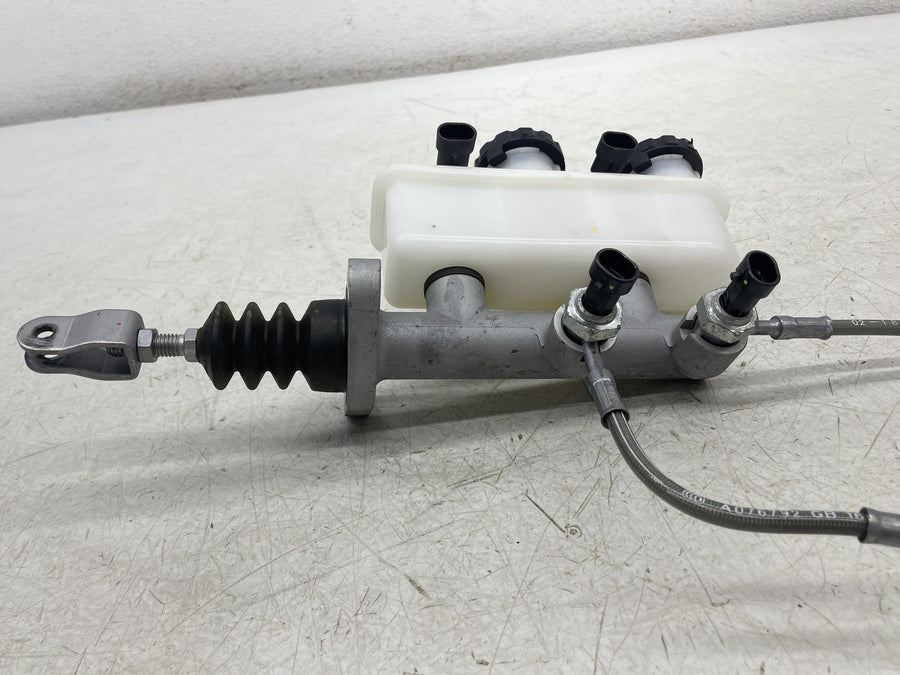 19 POLARIS SLINGSHOT SL BRAKE MASTER CYLINDER RESERVOIR