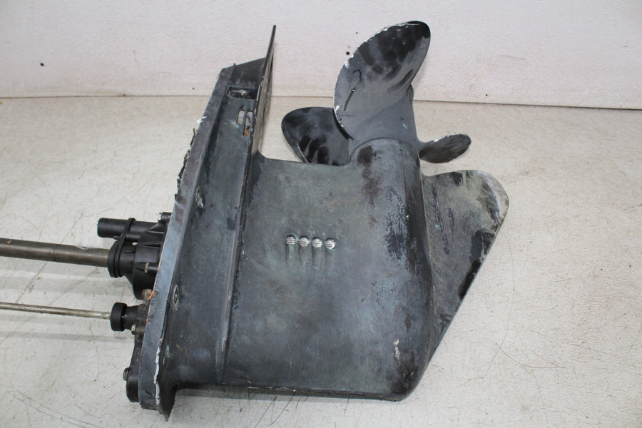 1999 JOHNSON 115 V4 OUTBOARD LOWER ENGINE UNIT GEAR CASE (SEE DESCP