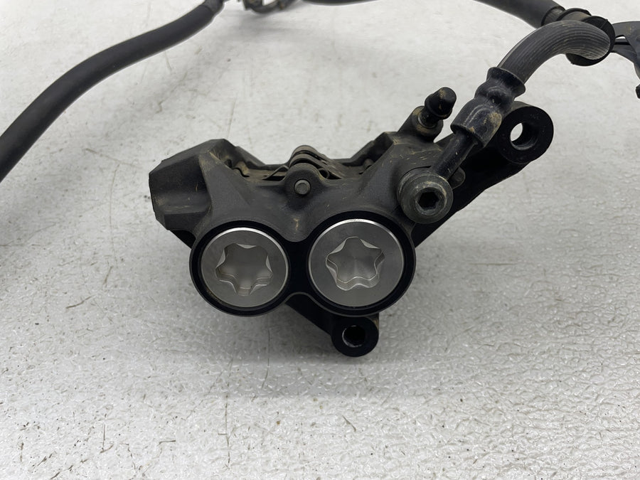 06-15 YAMAHA FZ1 RIGHT LEFT FRONT BRAKE CALIPER SET PAIR CALIPERS W/ BRAKE LINE