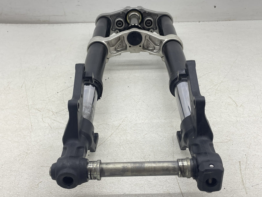 06-15 YAMAHA FZ1 FZ1S FRONT FORKS SHOCK SUSPENSION TRIPLE TREE STRAIGHT