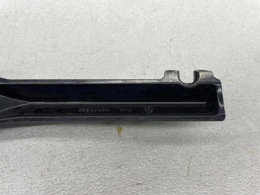 18-23 HARLEY-DAVIDSON STREET BOB MUFFLER EXHAUST PIPE BRACKET MOUNT