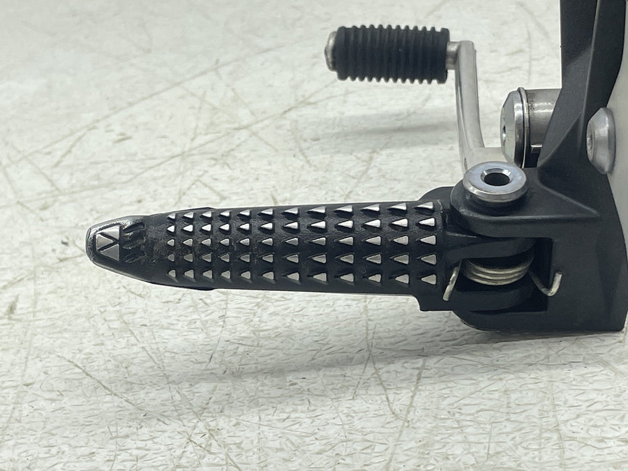 19-23 KAWASAKI NINJA ZX6R ZX636 LEFT REARSET REAR SET FOOT PEG W SHIFTER