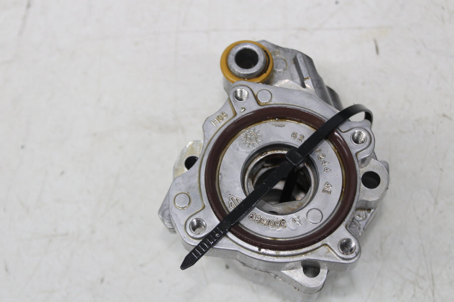 20-24 HARLEY-DAVIDSON SOFTAIL FXST ENGINE MOTOR OIL PUMP