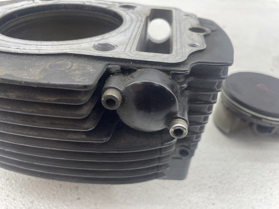 99-09 YAMAHA V STAR 1100 XVS1100A CLASSIC ENGINE MOTOR REAR PISTON CYLINDER
