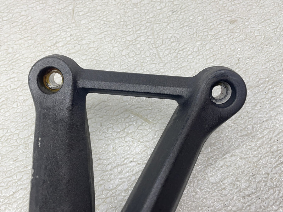 21-24 DUCATI SUPERSPORT 950 S RIGHT REAR BACK PASSENGER PEG