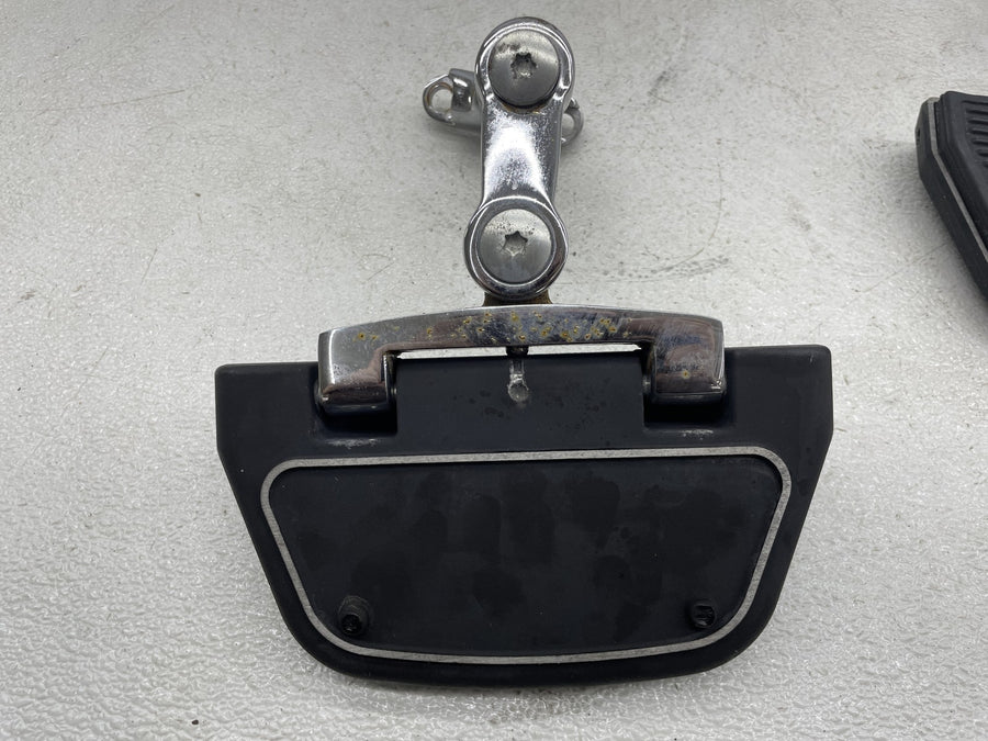 07-11 HARLEY-DAVIDSON ELECTRA GLIDE ULTRA CLASSIC REAR PASSENGER FLOORBOARDS