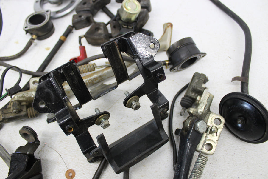 1995 KAWASAKI NINJA ZX6 ZX600E PARTS AND HARDWARE NUTS BOLTS