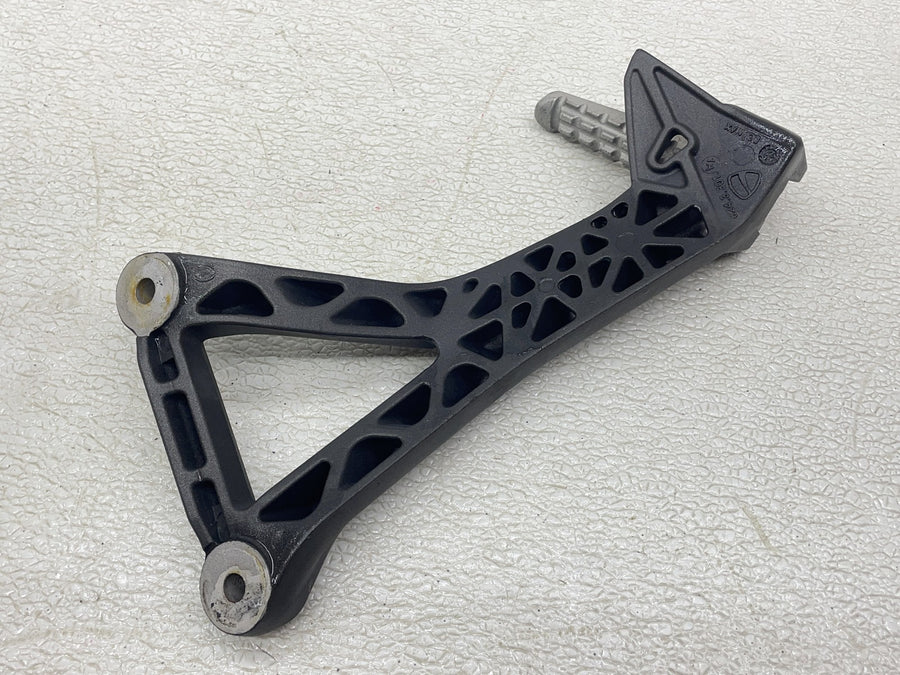 21-24 DUCATI SUPERSPORT 950 S RIGHT REAR BACK PASSENGER PEG