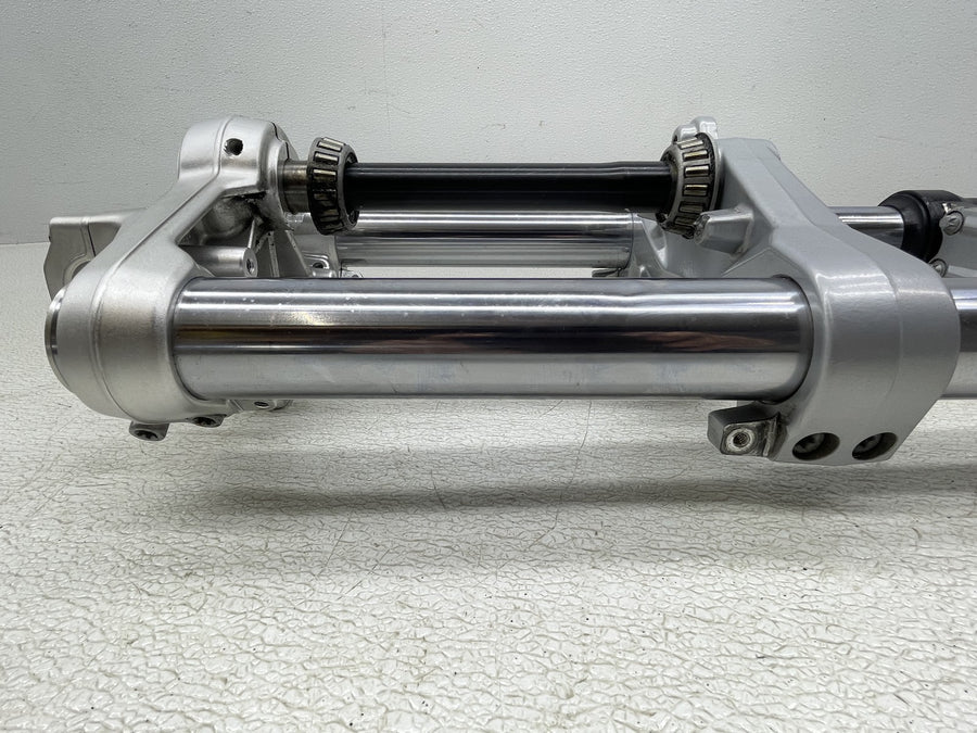 09-14 BMW F800R FRONT FORKS SHOCK SUSPENSION TRIPLE TREE STRAIGHT
