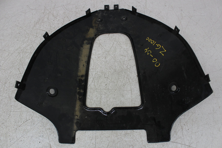 00-04 KAWASAKI CONCOURS 1000 ZG1000A FRONT LOWER CENTER V FAIRING COWL GUARD