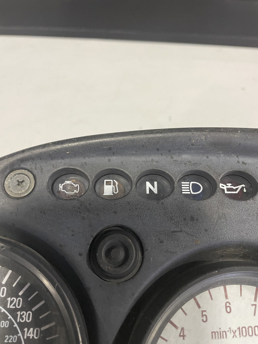 99-04 TRIUMPH SPRINT ST 955 SPEEDO TACH GAUGES DISPLAY CLUSTER SPEEDOMETER TRIM