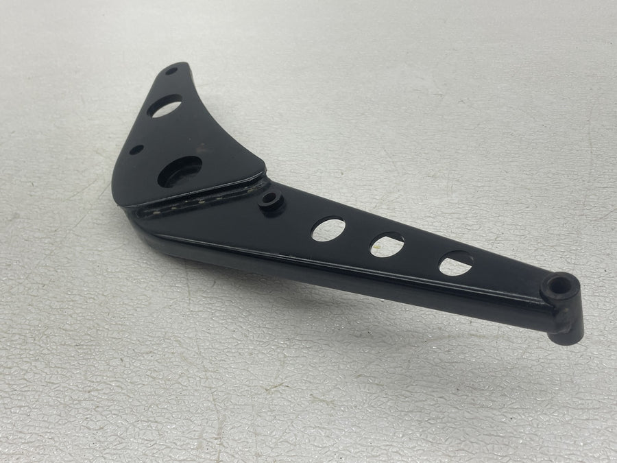 2012 SUZUKI BOULEVARD M109R LEFT RIGHT REAR BACK FENDER SUPPORT BRACKET MOUNTS