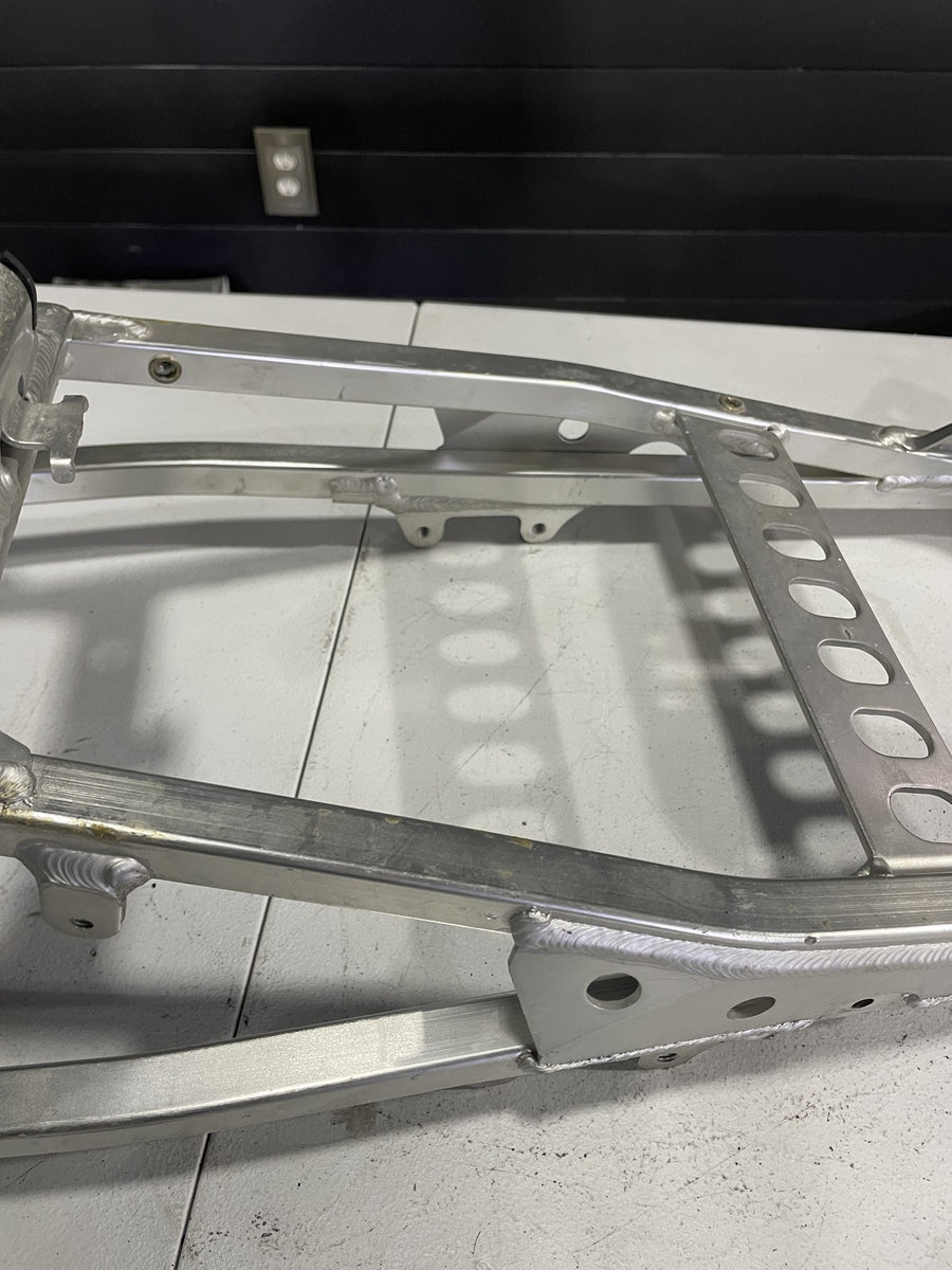 99-02 YAMAHA YZF R6 REAR BACK TAIL SUBFRAME SUB FRAME