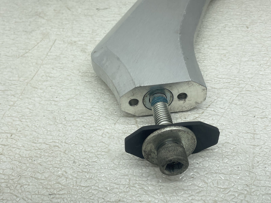 2012 SUZUKI BOULEVARD M109R HANDLEBAR RISERS RISER CLAMP PAIR