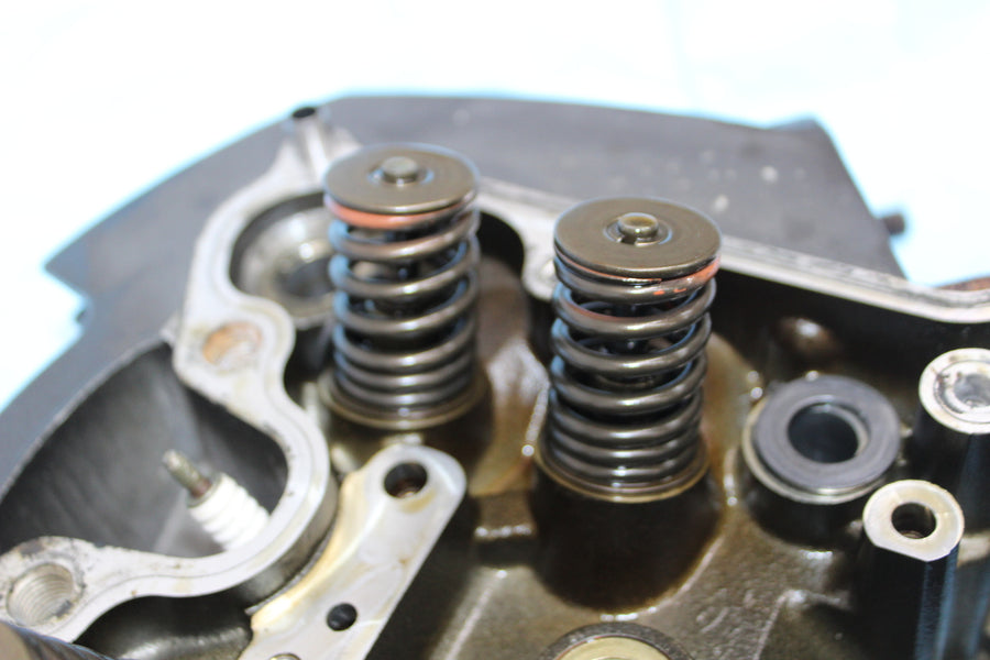 2007 YAMAHA V STAR 1300 XVS1300A ENGINE TOP END CYLINDER HEAD CAMS VALVES COVER