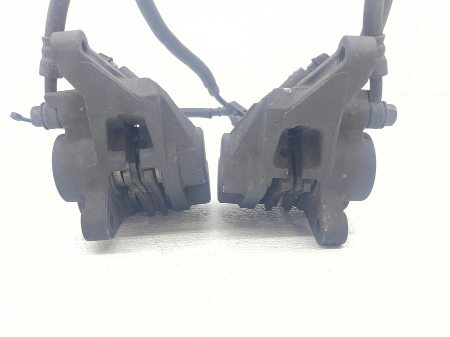 11-13 YAMAHA FZ8 RIGHT LEFT FRONT BRAKE CALIPER SET PAIR CALIPERS