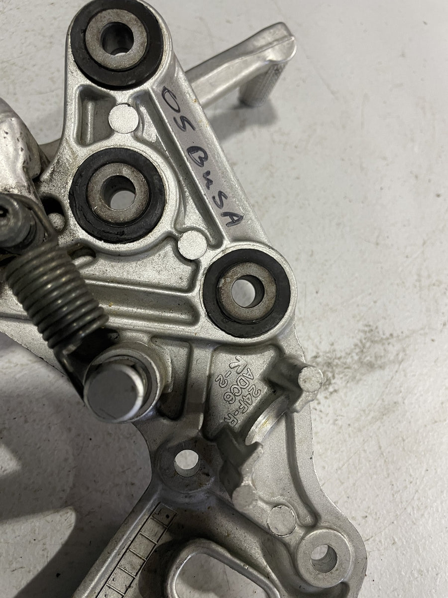 99-07 SUZUKI HAYABUSA RIGHT REARSET REAR SET DRIVER FOOT PEG REST STOP