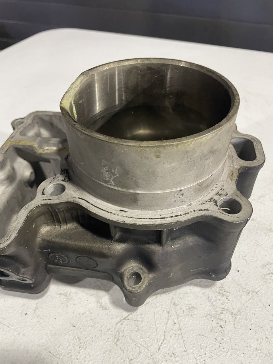 98-01 SUZUKI TL1000S ENGINE MOTOR PISTON CYLINDERS BLOCK JUG