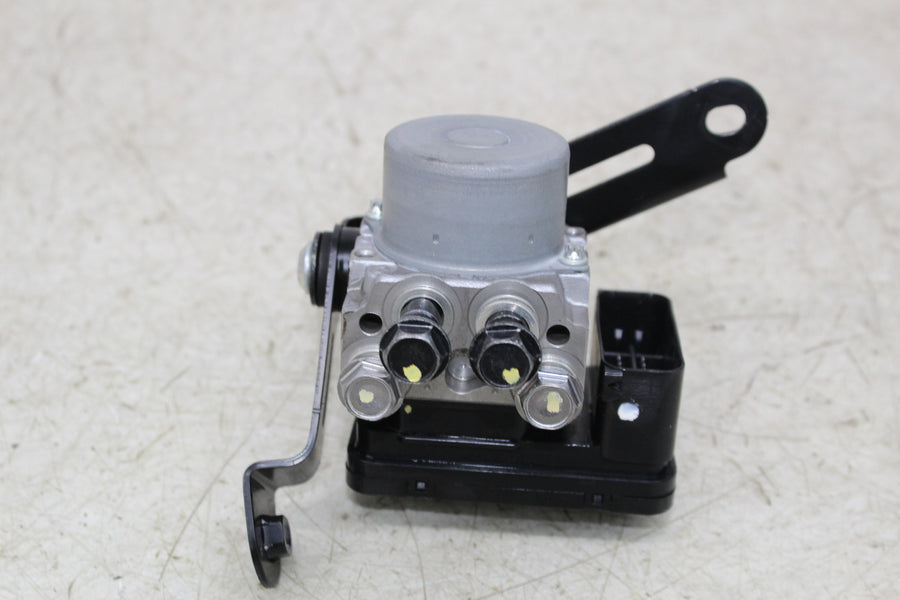 24 KAWASAKI NINJA ZX4R ABS PUMP UNIT MODULE