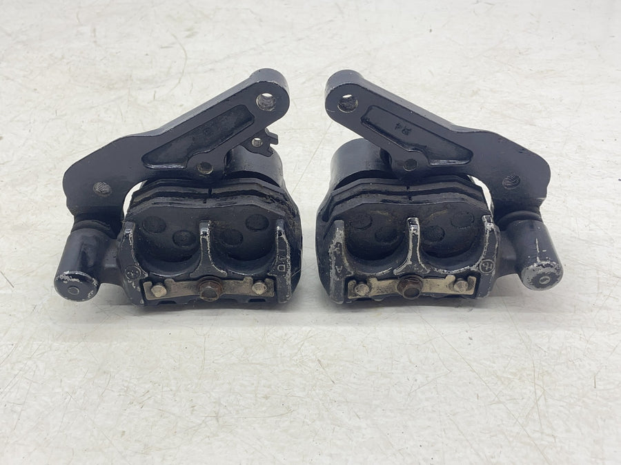 83 HONDA SHADOW 750 VT750 RIGHT LEFT FRONT BRAKE CALIPER SET PAIR CALIPERS