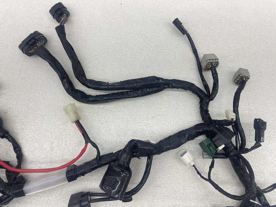 11-13 YAMAHA FZ8 MAIN ENGINE WIRING HARNESS MOTOR WIRE LOOM 39P-82590-10