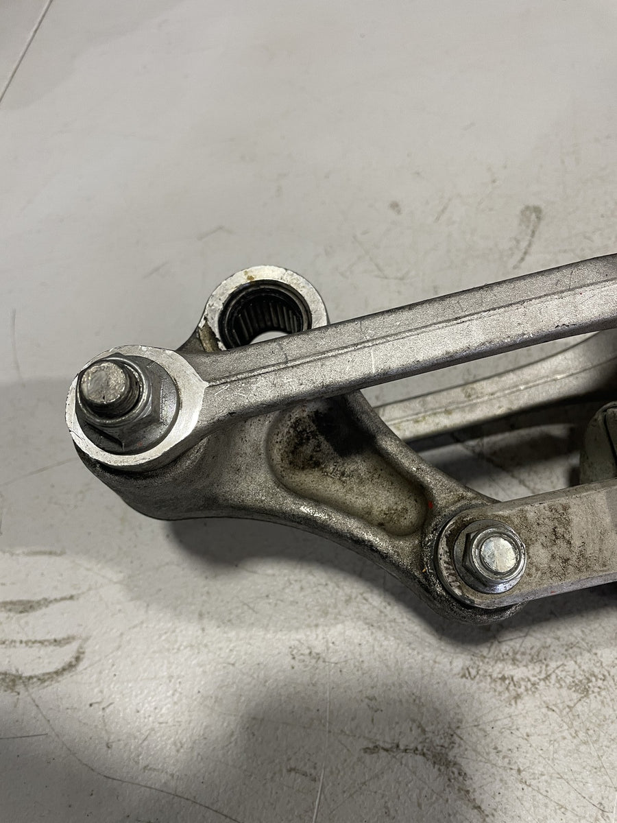 06-07 SUZUKI GSXR600 REAR BACK SHOCK ABSORBER SHOCK LINKAGE