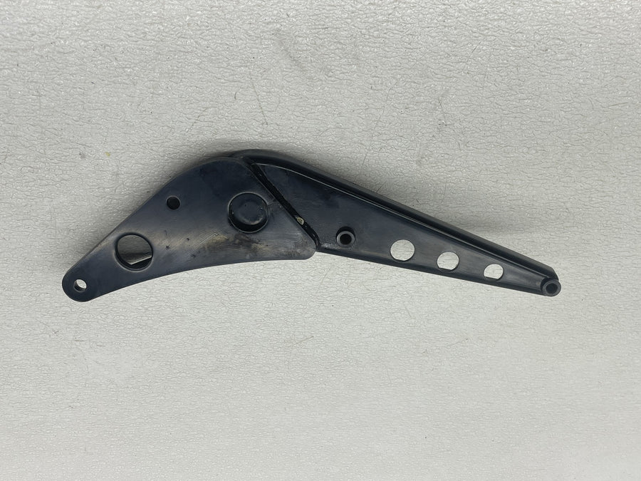 2012 SUZUKI BOULEVARD M109R LEFT RIGHT REAR BACK FENDER SUPPORT BRACKET MOUNTS