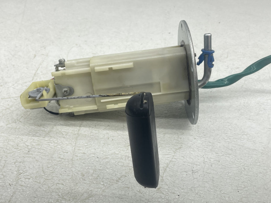 09-15 SUZUKI SFV650 GLADIUS FUEL PUMP GAS PETROL SENDER UNIT