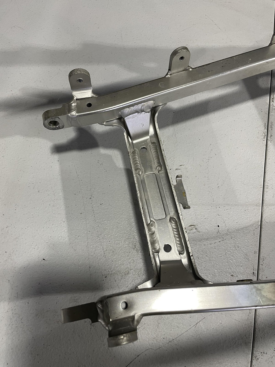 99-02 YAMAHA YZF R6 REAR BACK TAIL SUBFRAME SUB FRAME