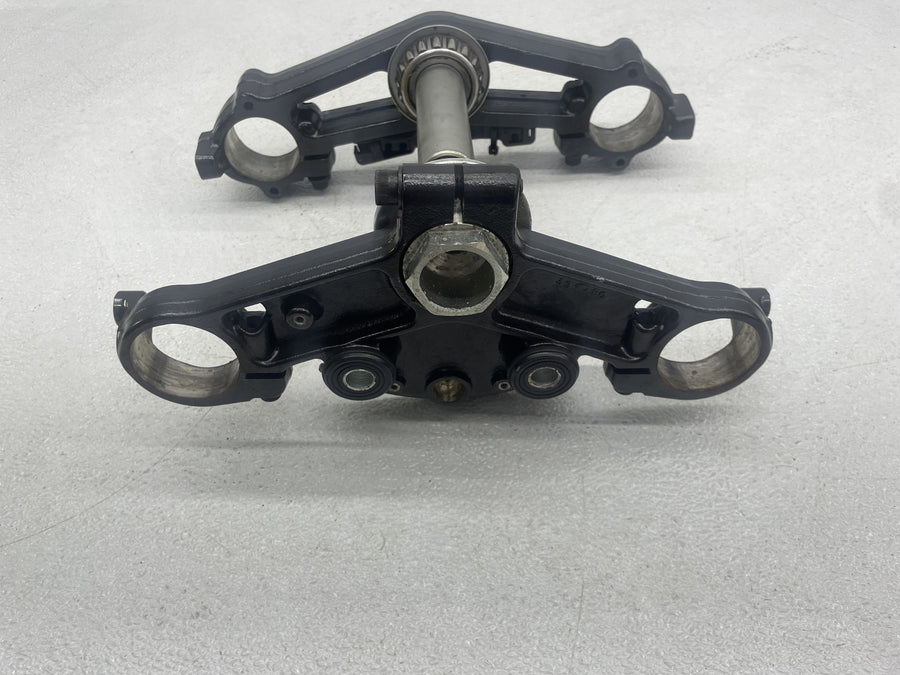 17-19 HARLEY-DAVIDSON ELECTRA GLIDE ULTRA CLASSIC FLHTCU TRIPLE TREE UPPER LOWER
