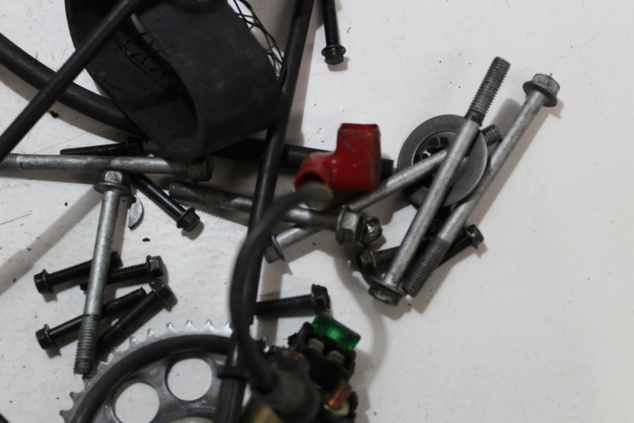1993 KAWASAKI NINJA ZX6 ZX600E PARTS AND HARDWARE NUTS BOLTS
