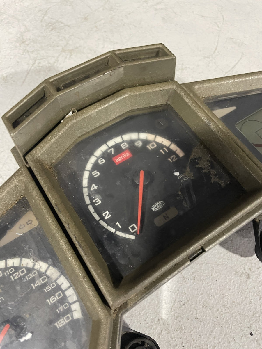 2002 APRILIA ETV1000 CAPONORD SPEEDO TACH GAUGES DISPLAY CLUSTER SPEEDOMETER