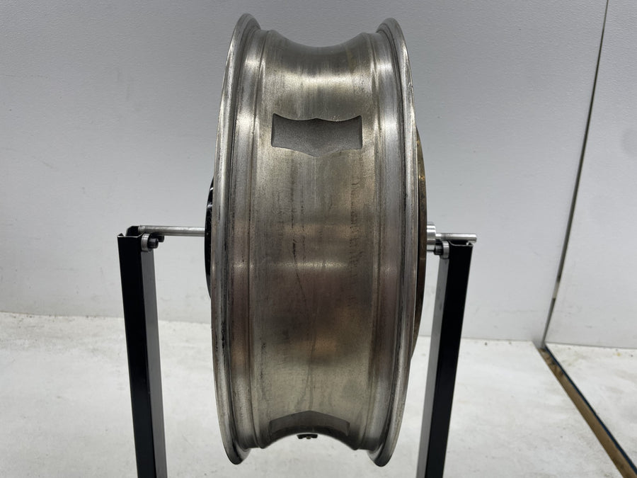 24-26 HARLEY-DAVIDSON ROAD GLIDE FLTRX HELIX REAR BACK WHEEL RIM