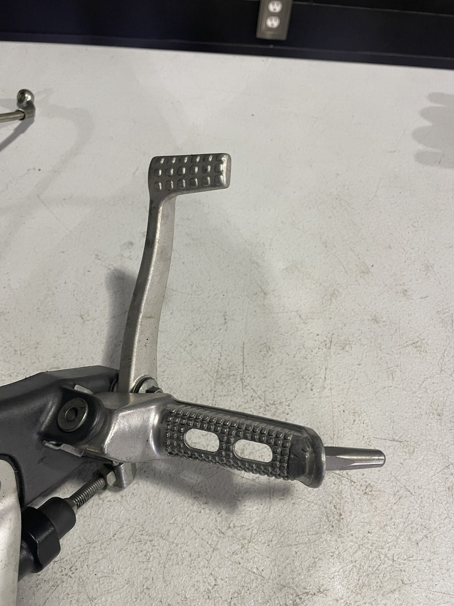 2003 BUELL FIREBOLT XB9R RIGHT REARSET REAR SET BRAKE LEVER BRAKE MASTER
