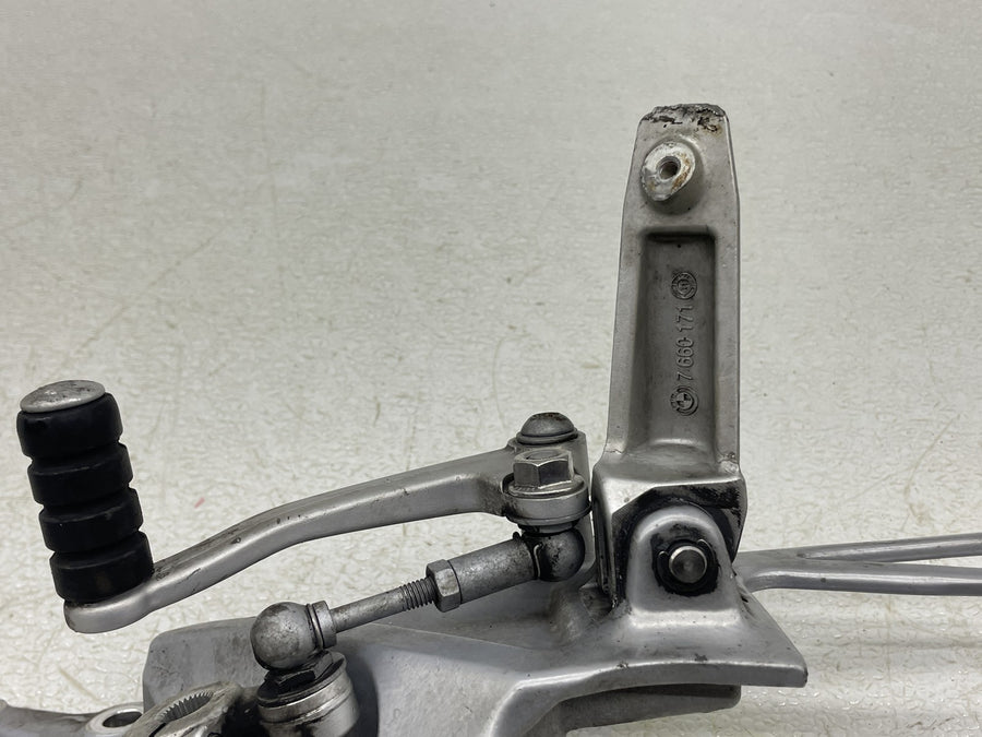09-14 BMW F800R LEFT REARSET REAR SET FOOT PEG W SHIFTER