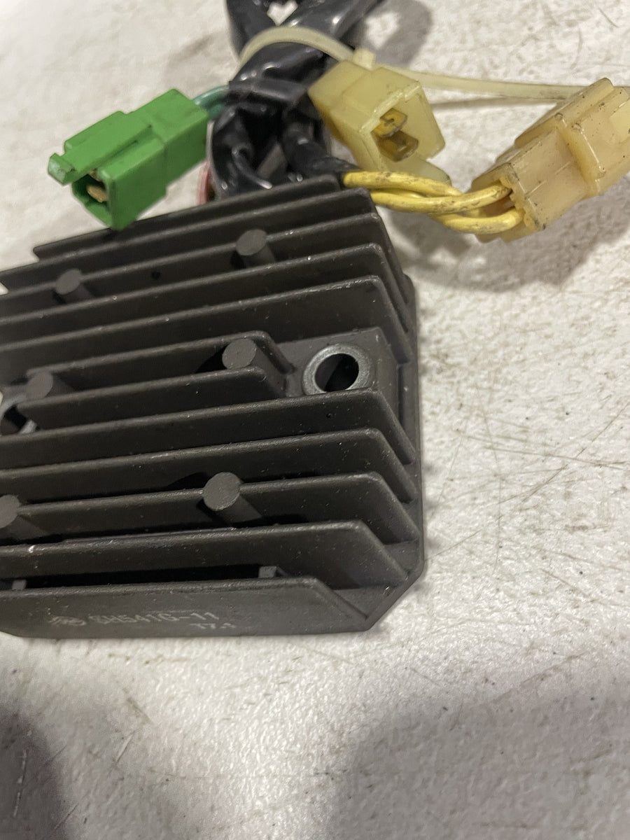 00-07 HONDA SHADOW SABRE 1100 VT1100C2 RECTIFIER VOLTAGE REGULATOR