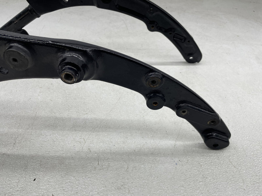 12-16 HARLEY-DAVIDSON ROAD GLIDE SPECIAL FLTRXS REAR BACK FENDER SUBFRAME