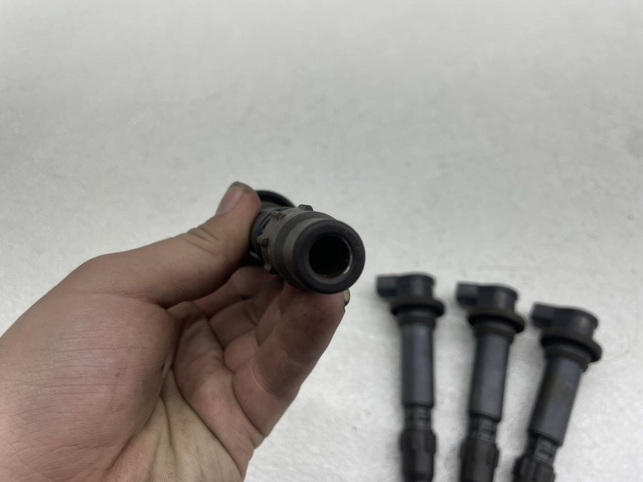 06-07 SUZUKI GSXR600 IGNITION COILS COIL SPARK PLUG CAPS